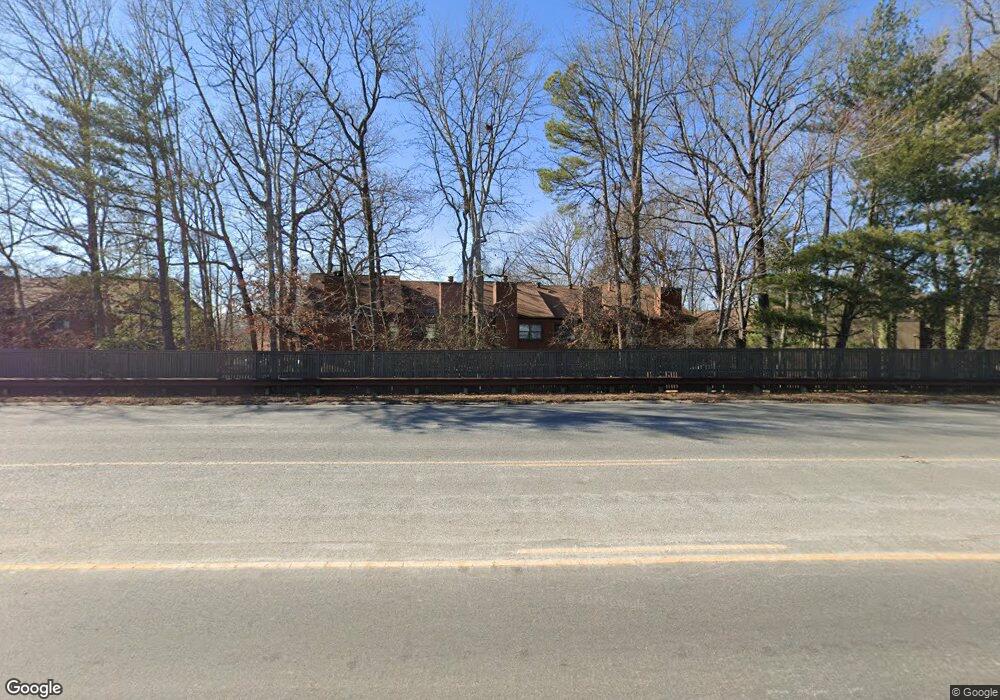 11620 E Briar Patch Dr, Midlothian, VA 23113 - photo 1