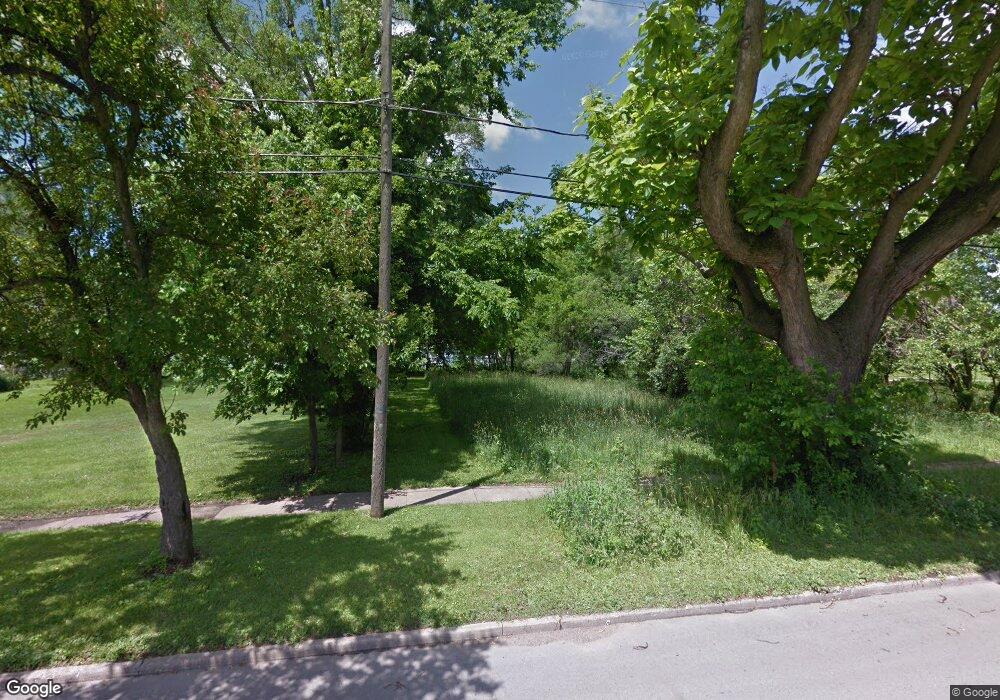 2540 E 24th St, Des Moines, IA 50317 - photo 1