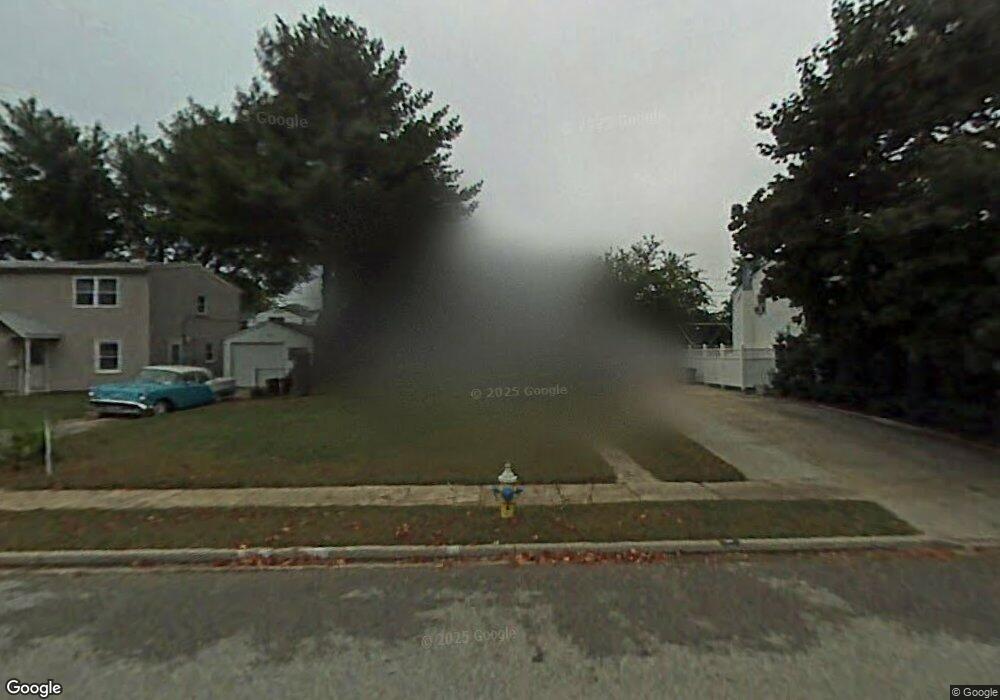 39 Clay Ln, Levittown, NY 11756 - photo 1