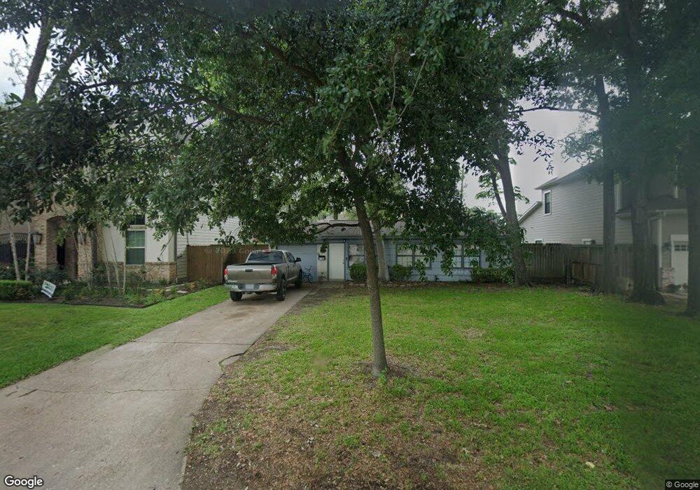 1240 Chamboard Ln, Houston, TX 77018 - photo 1