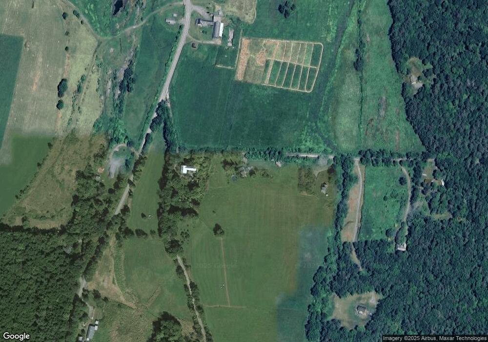 76 Old Codding Rd, Putney, VT 05346 - photo 1