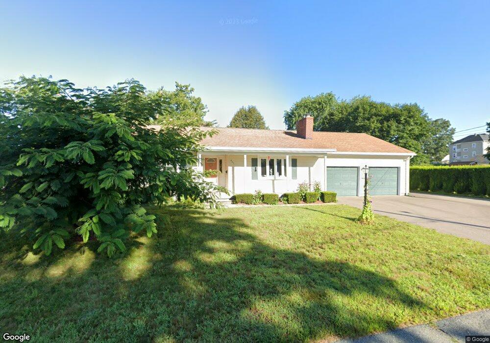 447 Cottage St, Woonsocket, RI 02895 - photo 1