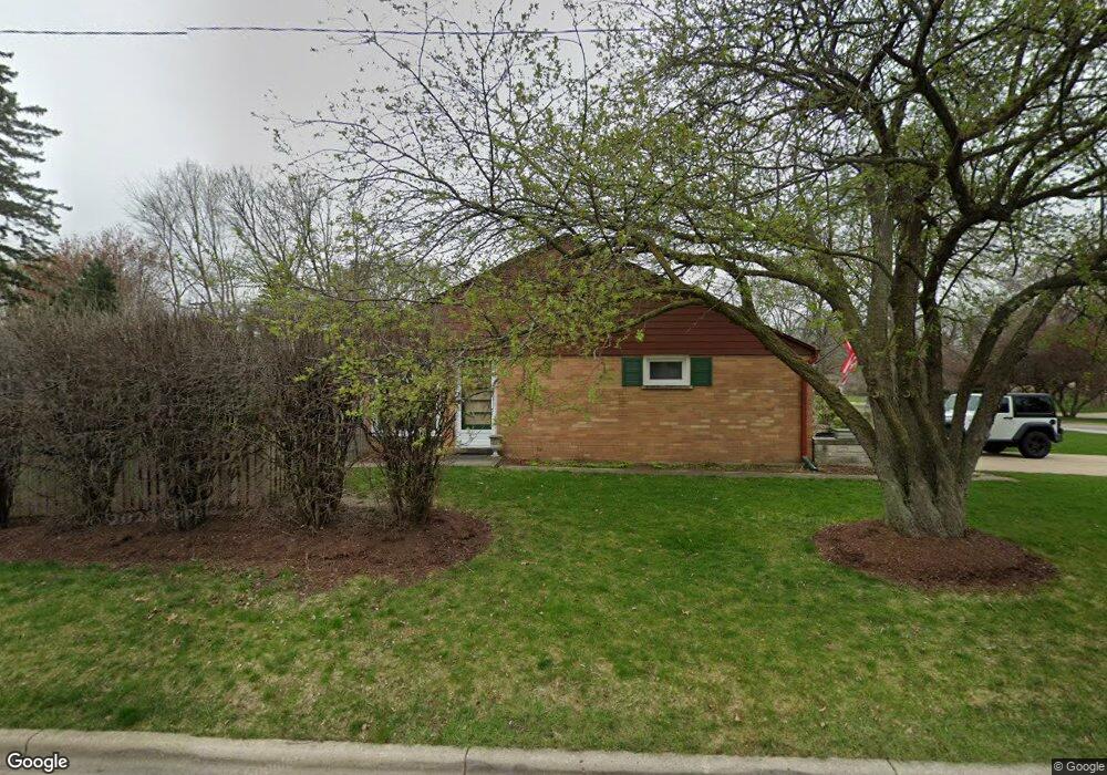 1504 W Downer Place, Aurora, IL 60506 - photo 1