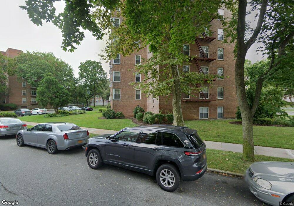 20920 18th Ave unit 5 E, Bayside, NY 11360 - photo 1