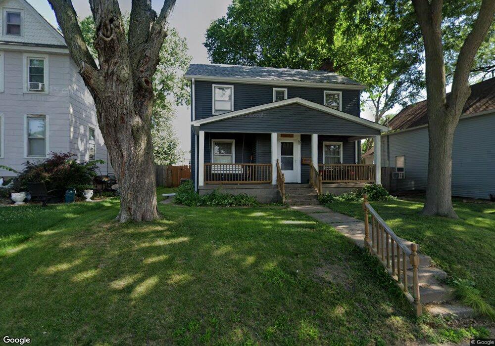 1338 W 16th St, Davenport, IA 52804 - photo 1