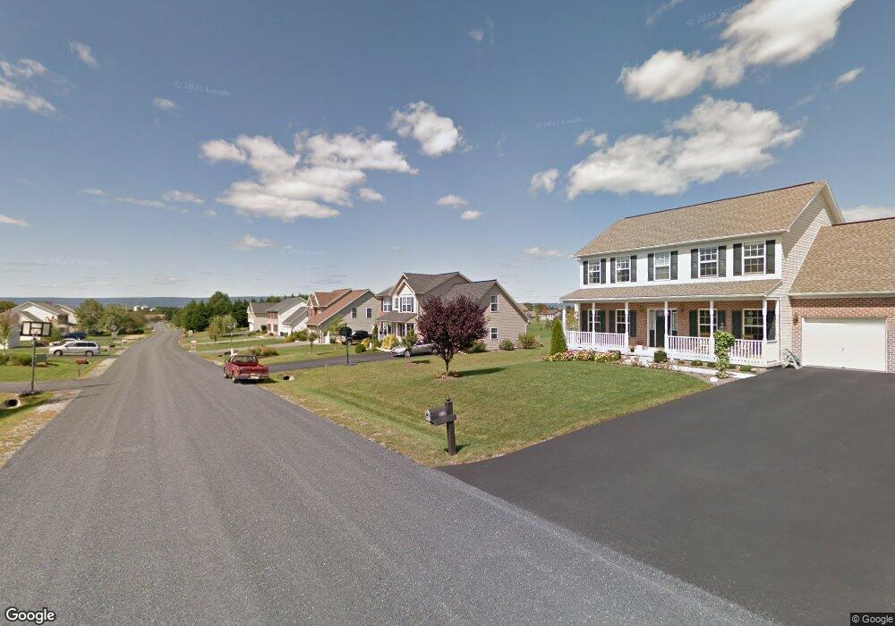 531 Franklin Square Dr, Chambersburg, PA 17201 - photo 1