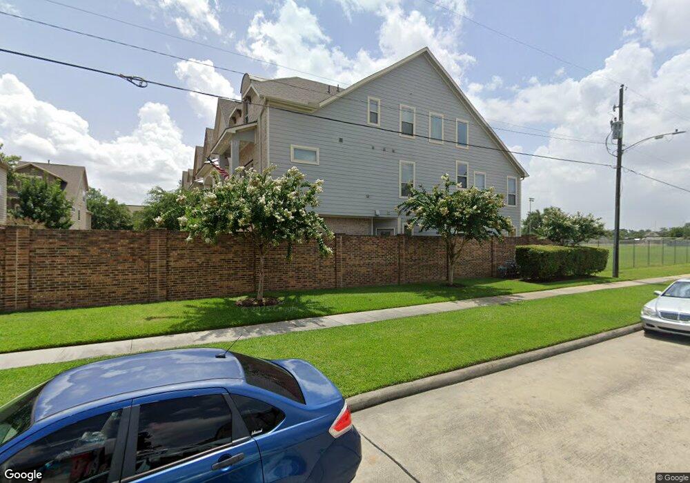 8415 Water Oak Pass Dr, Houston, TX 77055 - photo 1
