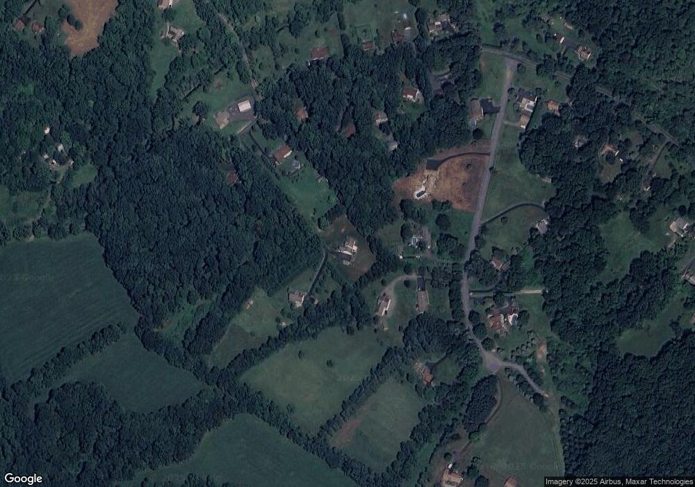 6442 Indian Creek Rd, Zionsville, PA 18092 - photo 1