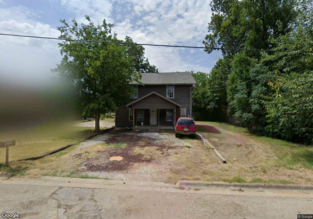 1307 Lindsey St, Denton, TX 76205 - photo 1
