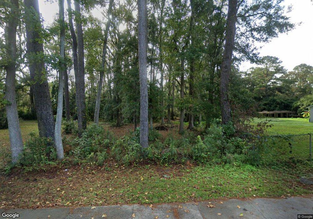 324 Scranton Rd, Brunswick, GA 31520 - photo 1