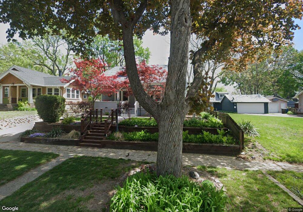 861 40th Place, Des Moines, IA 50312 - photo 1