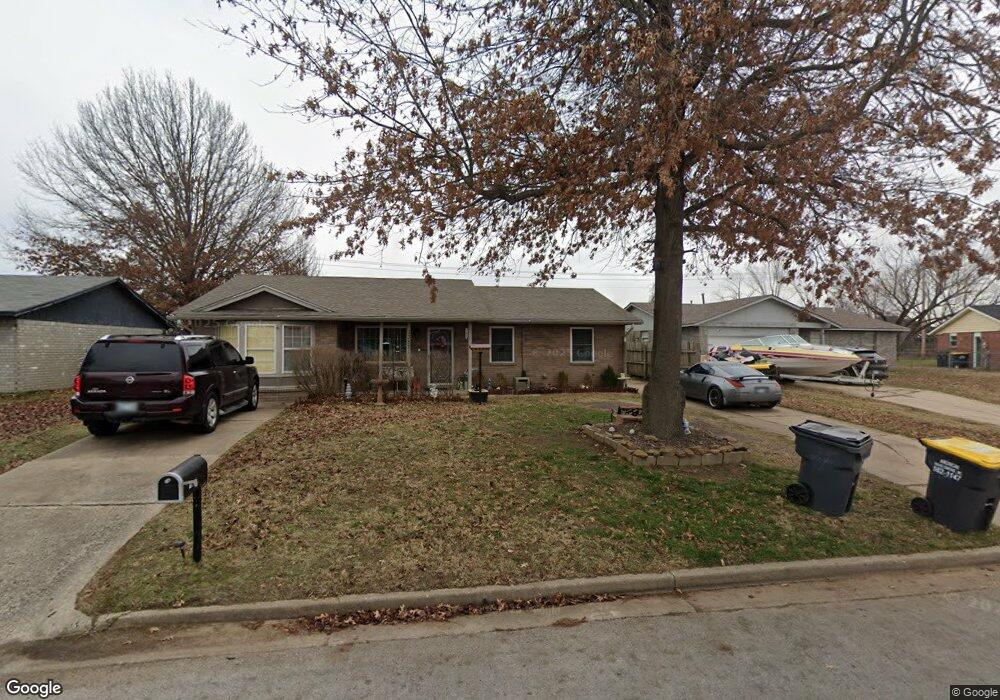 13821 S Hickory Place, Glenpool, OK 74033 - photo 1