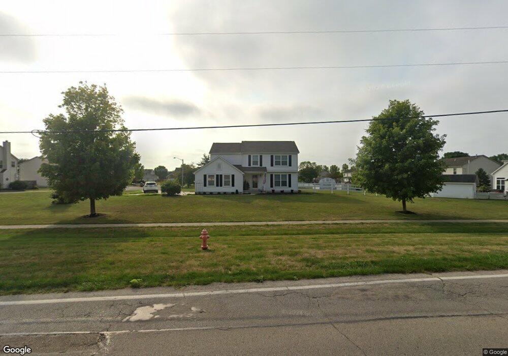 335 Nutmeg Ct, Circleville, OH 43113 - photo 1