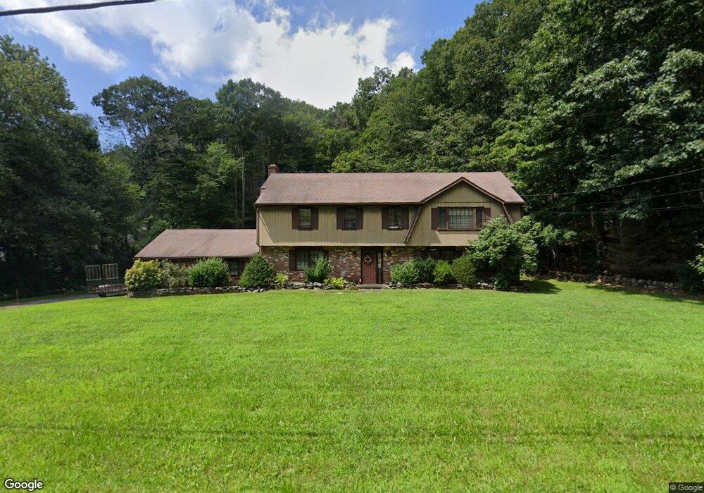 232 Northwood Dr, Guilford, CT 06437 - photo 1