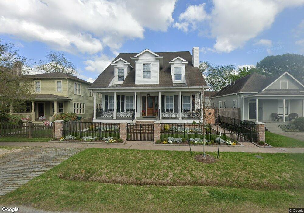 1828 Arlington St, Houston, TX 77008 - photo 1
