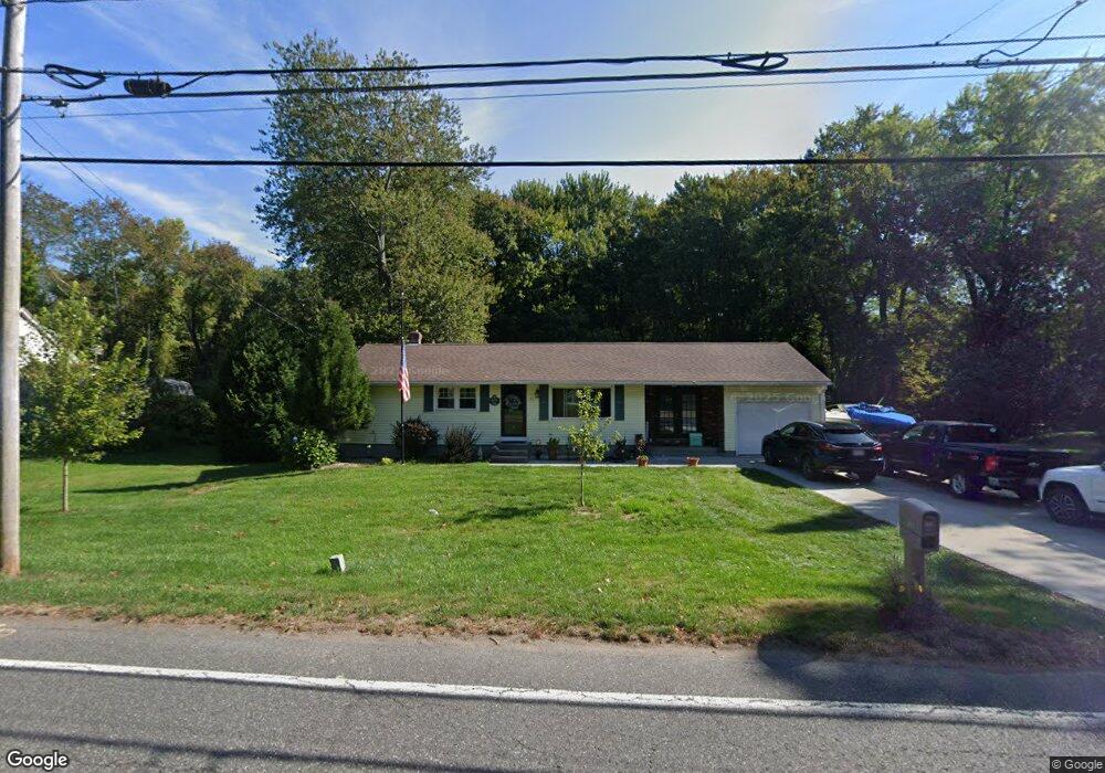 152 East St, South Hadley, MA 01075 - photo 1