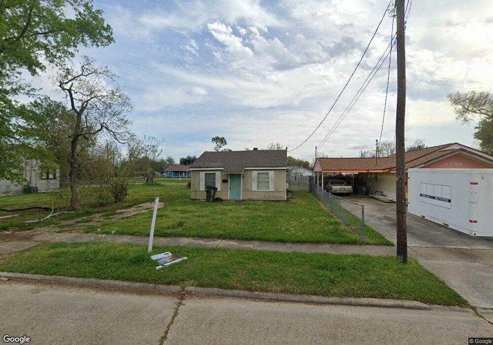 2806 Hinton Dr, Lake Charles, LA 70615 - photo 1