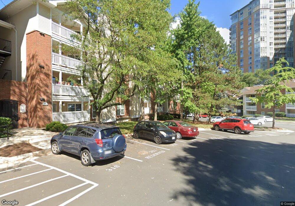 1524 Lincoln Way unit 425, McLean, VA 22102 - photo 1