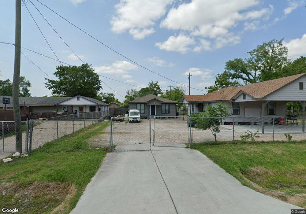 5121 Mohawk St, Houston, TX 77093 - photo 1