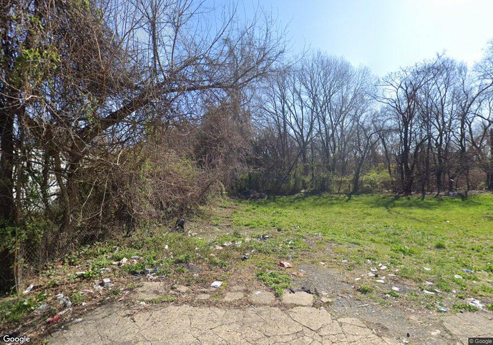 1711 Railroad Ave, Camden, NJ 08104 - photo 1