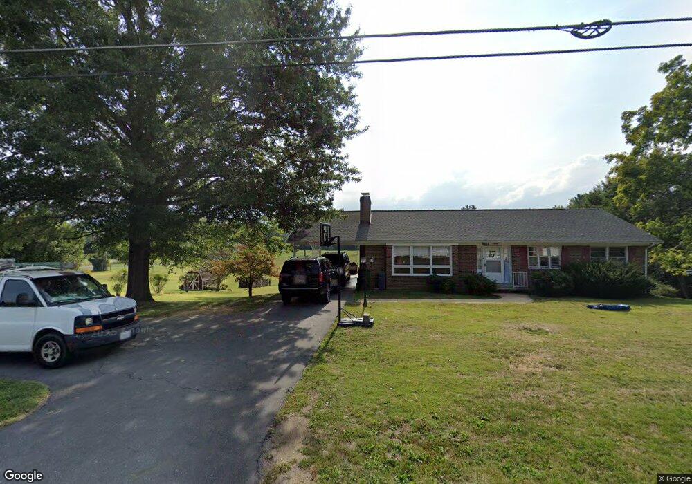 2798 Lyndhurst Rd, Waynesboro, VA 22980 - photo 1