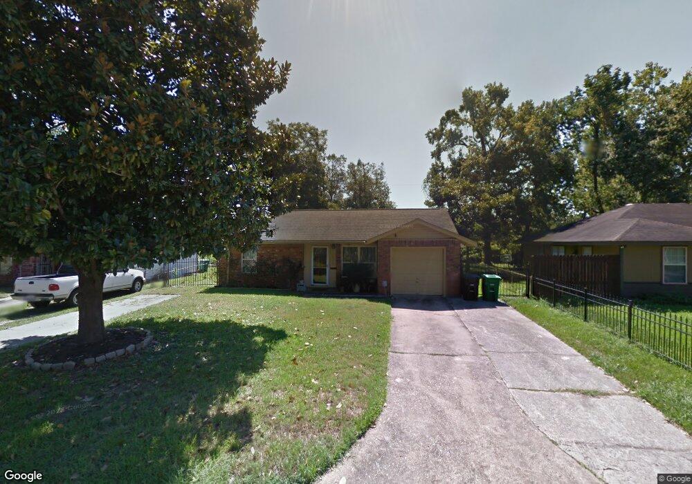 7338 Caddo Rd, Houston, TX 77016 - photo 1