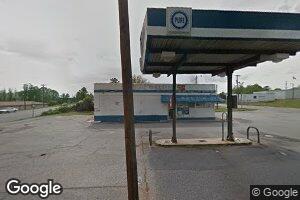 1110 S Center St, Hickory, NC 28602