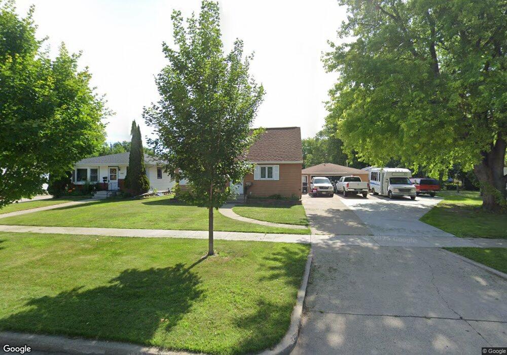 1530 14 1 2 St S, Fargo, ND 58103 - photo 1