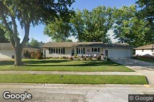 266 E 5th St, Herscher, IL 60941