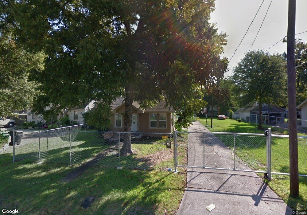 2827 Ashley St, Houston, TX 77017 - photo 1