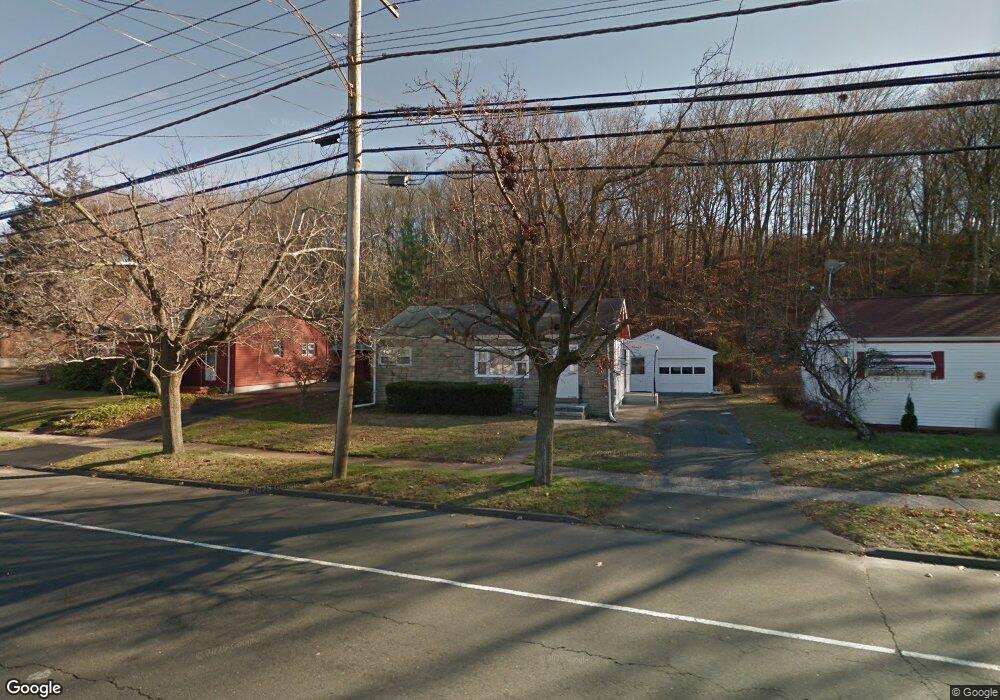 1625 Quinnipiac Ave unit In Law-Basement, New Haven, CT 06513 - photo 1