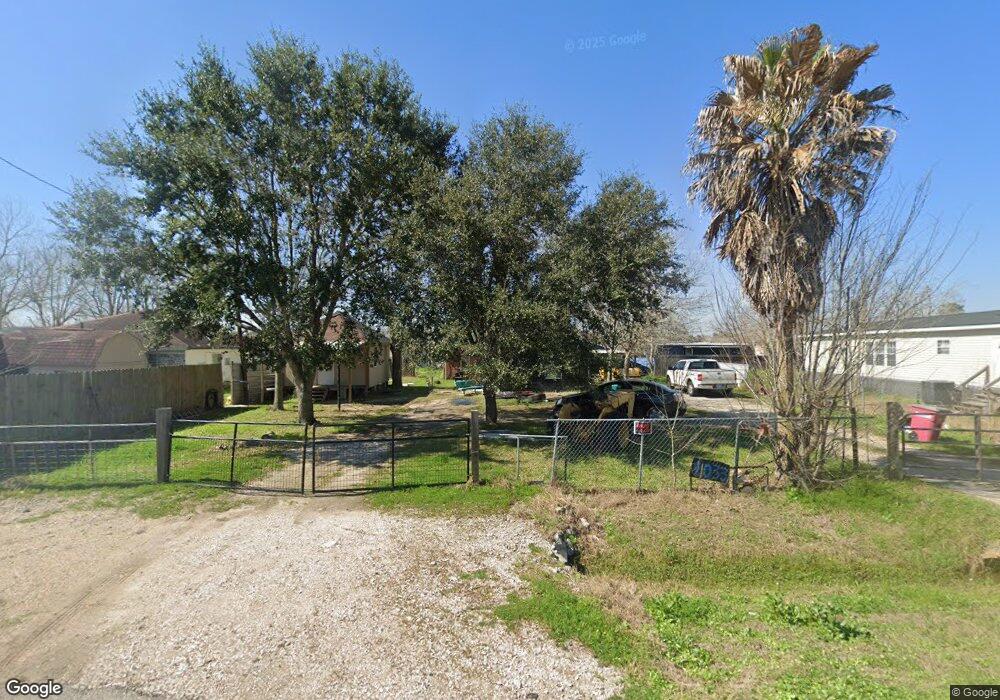 1033 County Road 712, Alvin, TX 77511 - photo 1