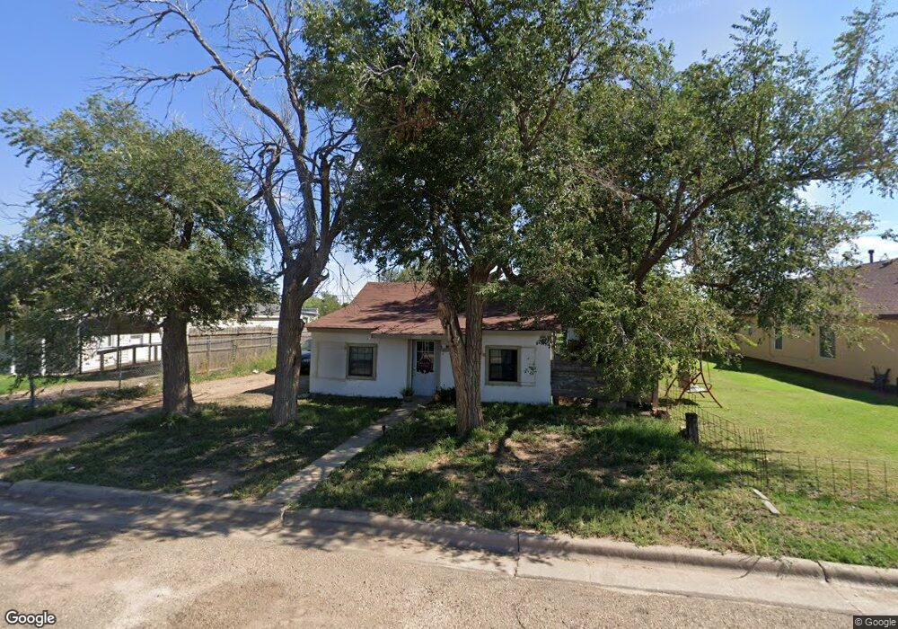 1207 Binkley Ave, Dumas, TX 79029 - photo 1