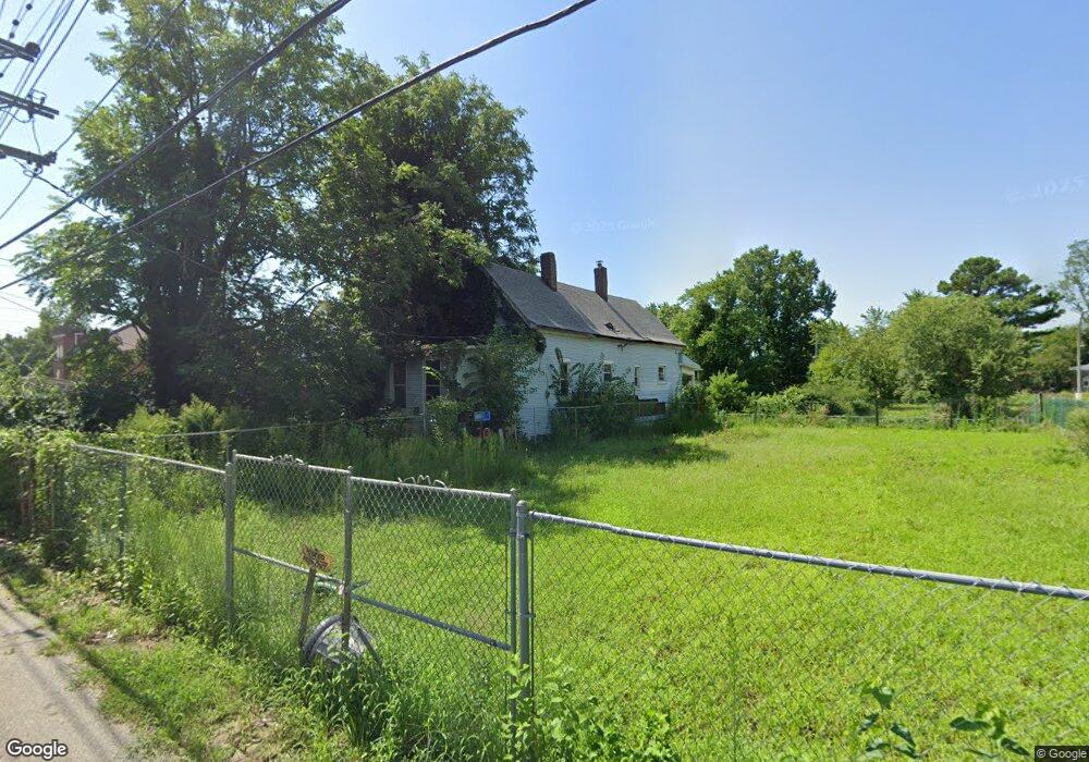 4427 Penrose St, Saint Louis, MO 63115 - photo 1