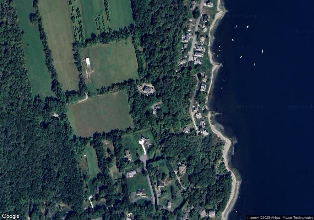 425 Seaview Ave, Warren, RI 02885 - photo 1