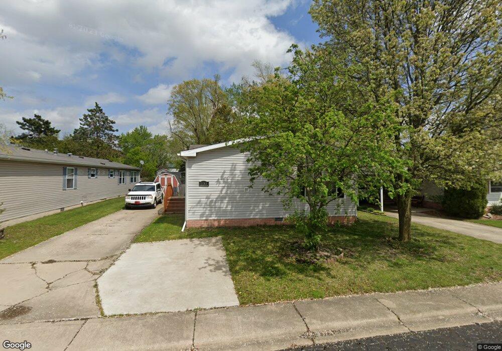 332 Cheyenne River Dr, Adrian, MI 49221 - photo 1