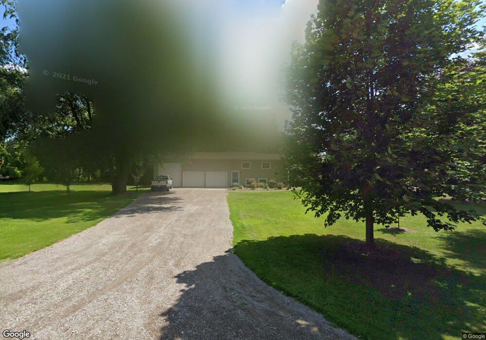 6117 Maple Rd, Frankenmuth, MI 48734 - photo 1