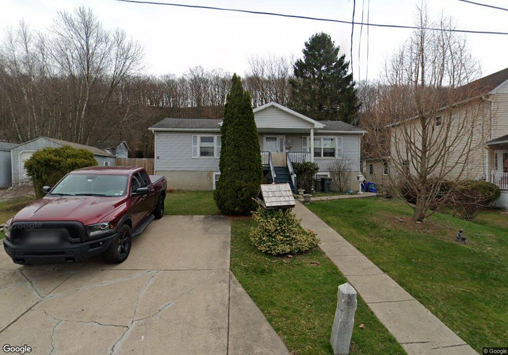 901 Rock St, Archbald, PA 18403 - photo 1