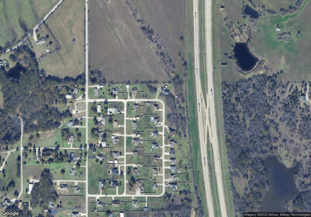 325 Scenic Cir, Ardmore, OK 73401 - photo 1