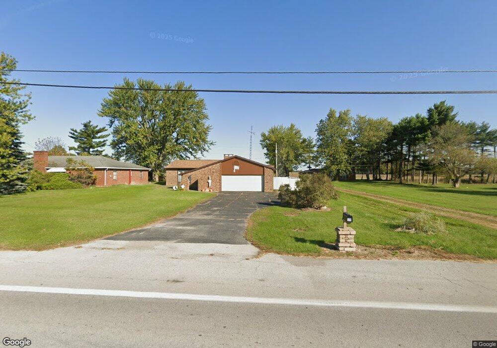 319 E Wapakoneta St, Waynesfield, OH 45896 - photo 1