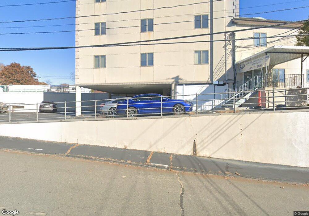 10 Walnut Hill Park unit 1st flr rr, Woburn, MA 01801 - photo 1