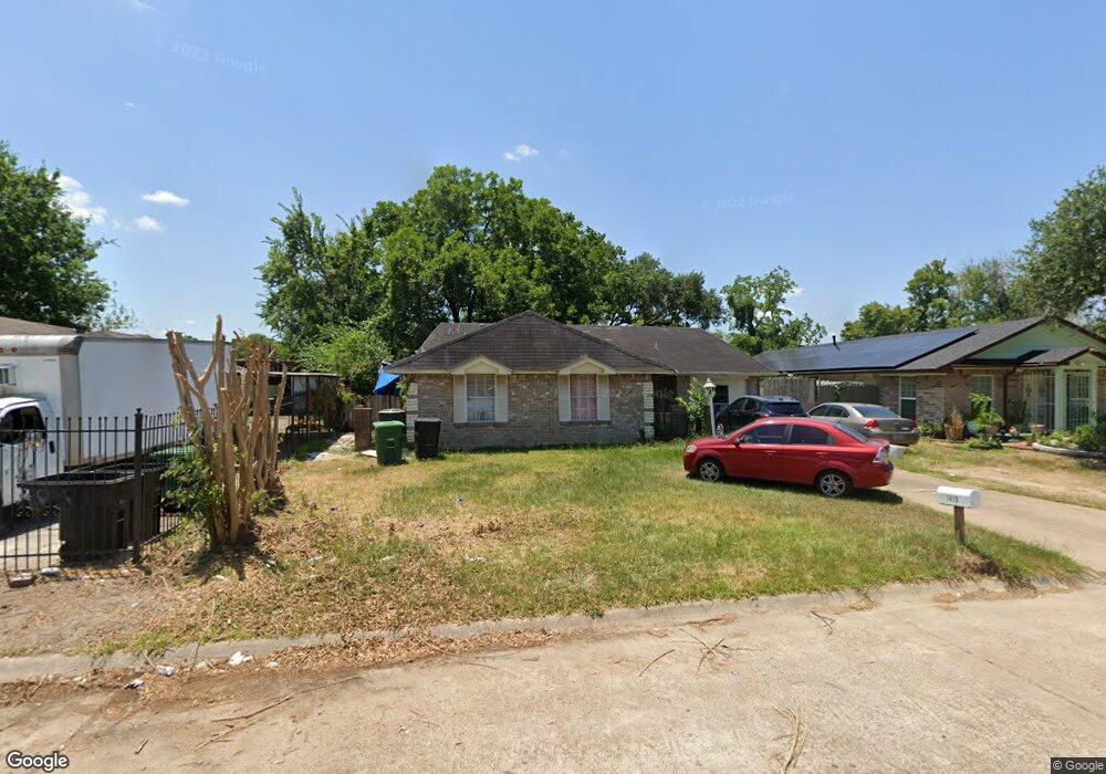 1415 Rainy River Dr, Houston, TX 77088 - photo 1