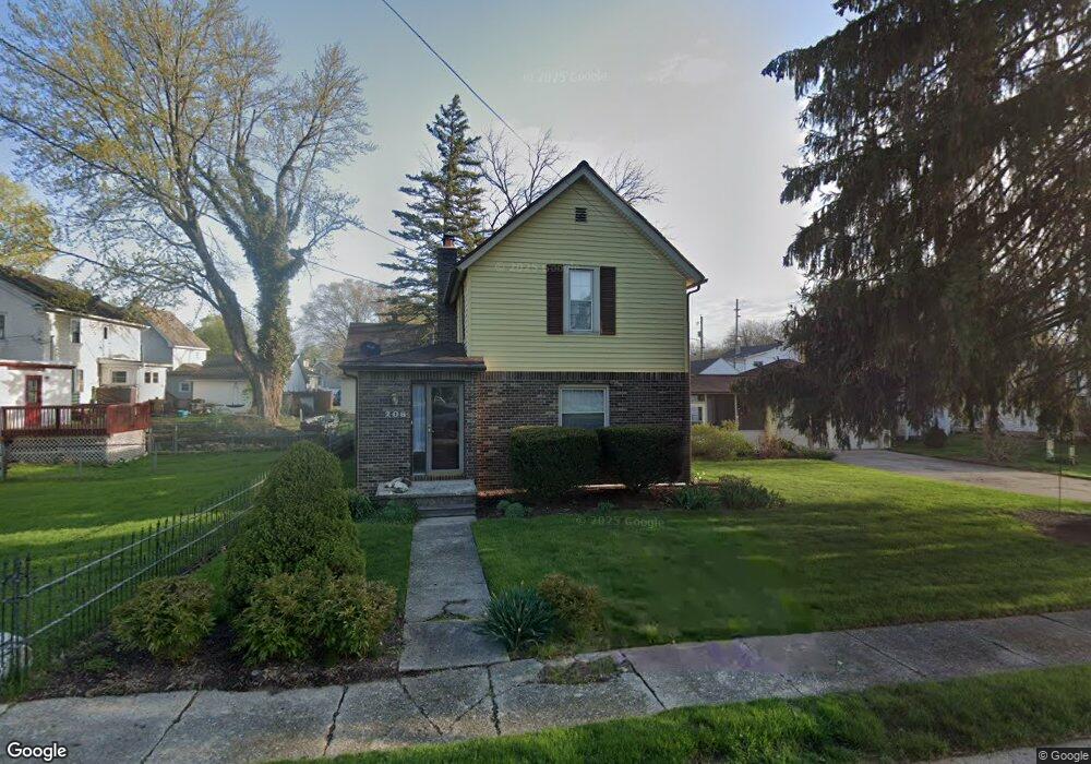 208 E 3rd St, Auburn, IN 46706 - photo 1