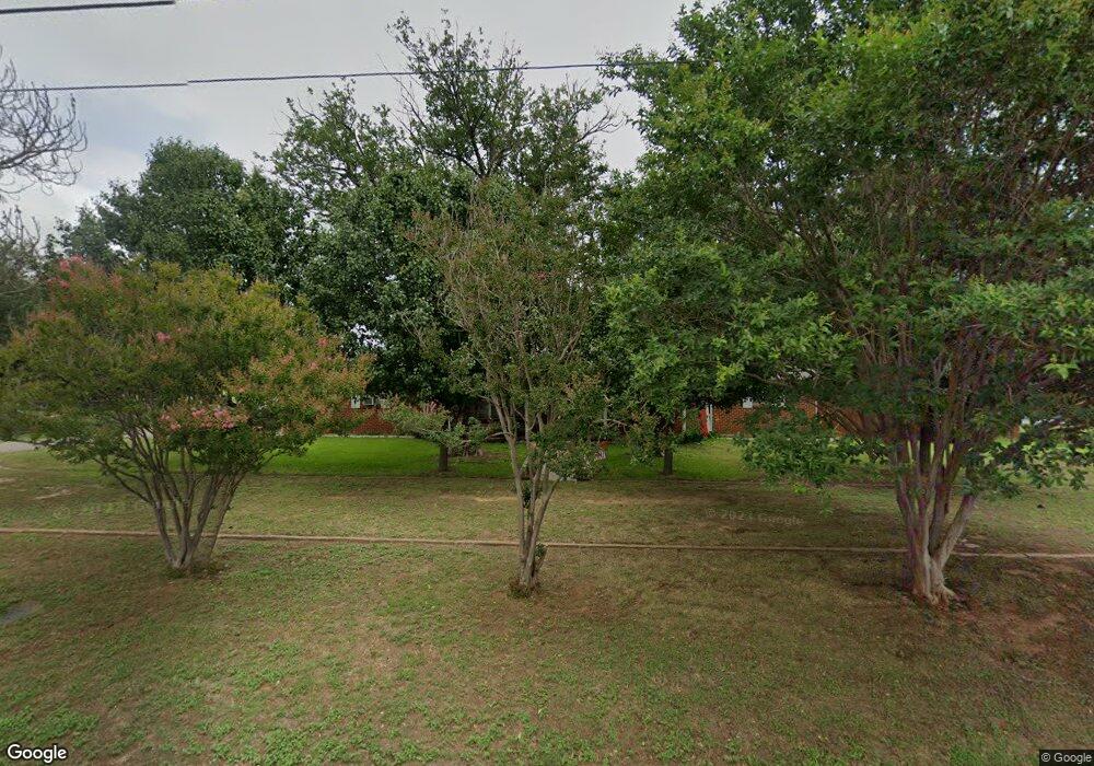 704 N Avenue B, Springtown, TX 76082 - photo 1