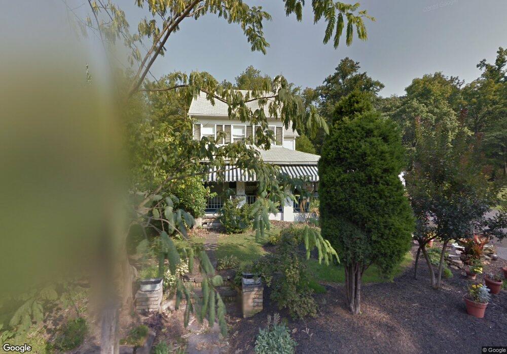 570 W Center St, Wind Gap, PA 18091 - photo 1