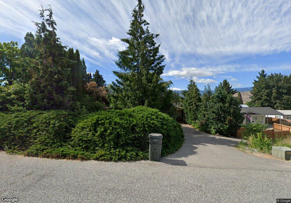 2212 3rd St NE, East Wenatchee, WA 98802 - photo 1