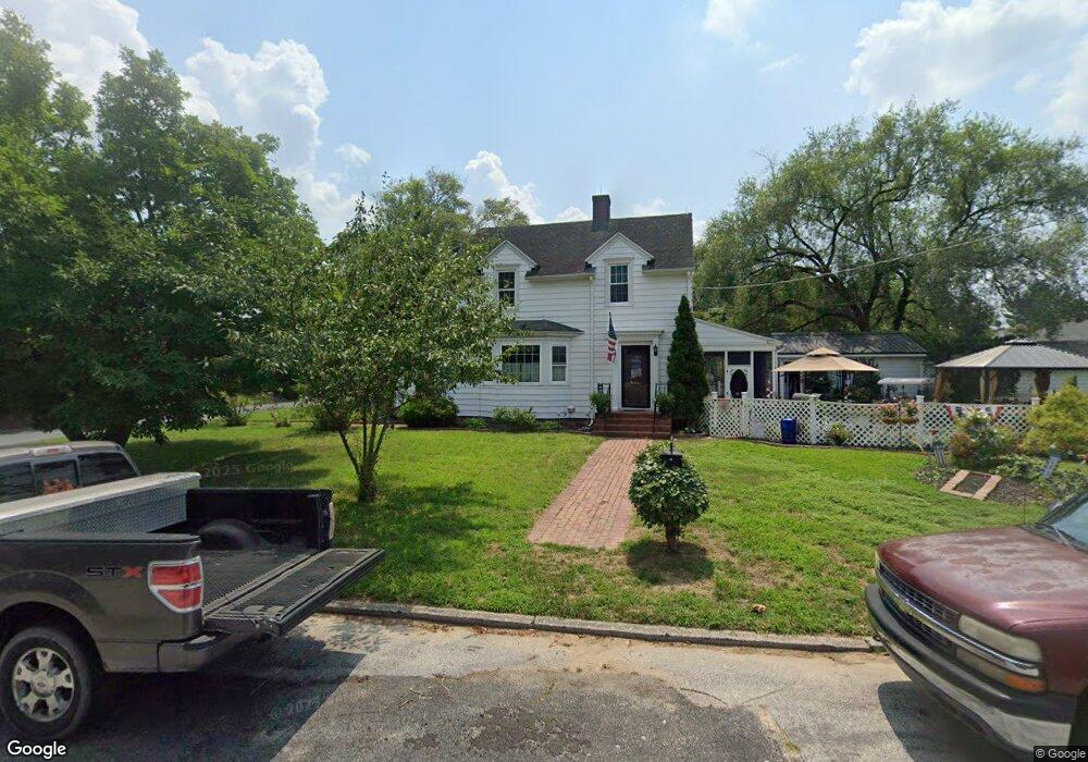 112 Lake Dr, Laurel, DE 19956 - photo 1