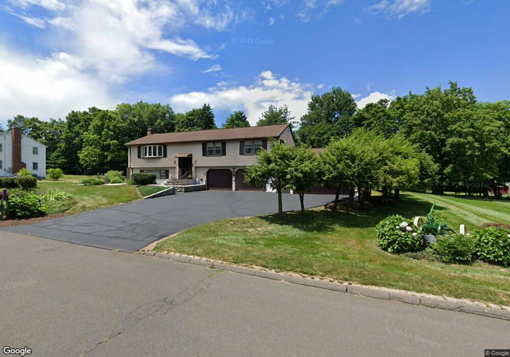 15 Apple Tree Ln, Windsor, CT 06095 - photo 1