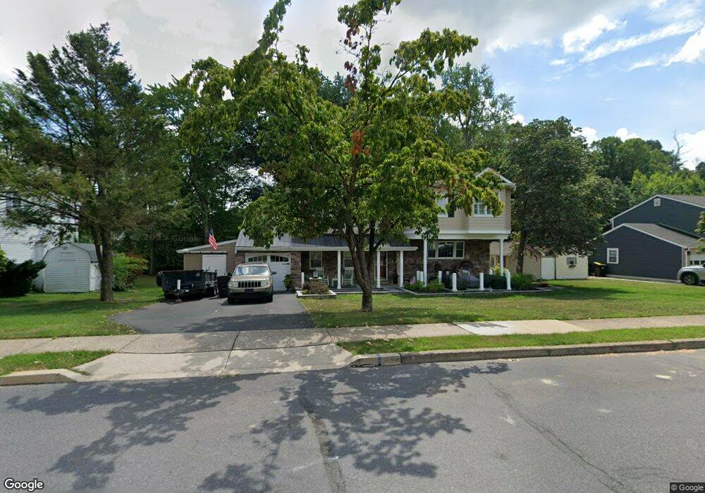 567 Valley Brook Dr, Lansdale, PA 19446 - photo 1