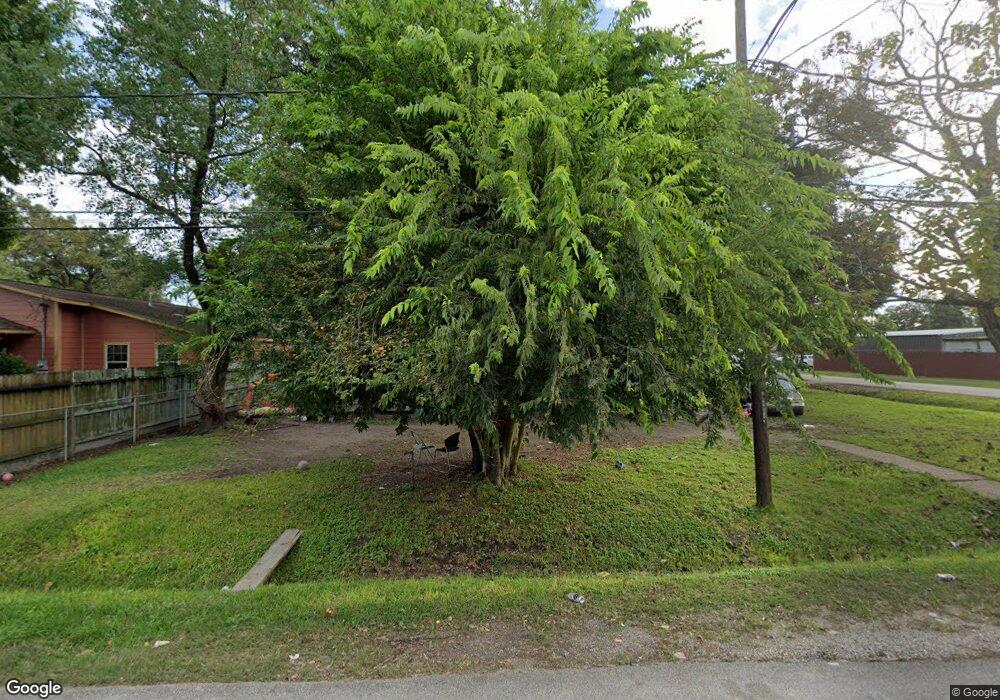 202 Luther St, Houston, TX 77076 - photo 1